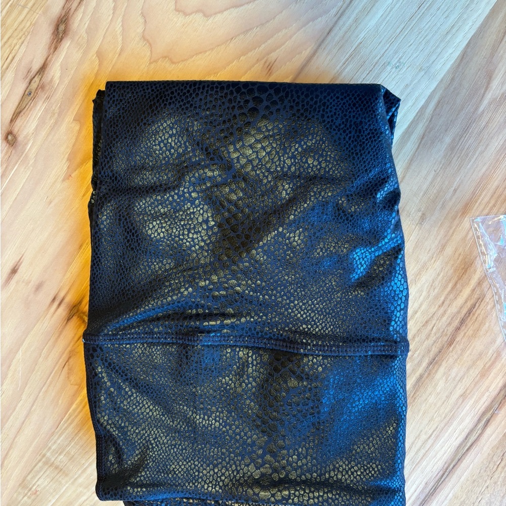 New without tags snake skin print